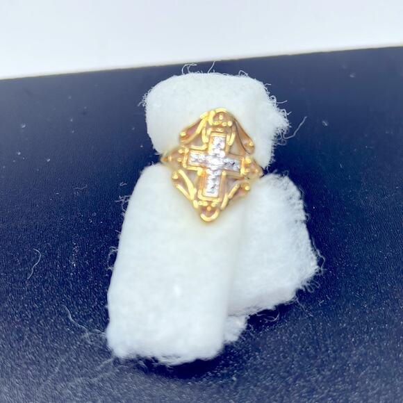 Thailand Gold Over Sterling Silver Clear Crystal Cross Ring Size 6 - Picture 4 of 4